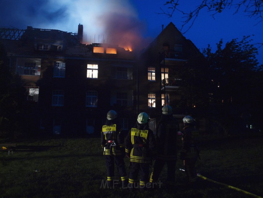 Feuer 4 Koeln Ehrenfeld Lansstr P093.JPG